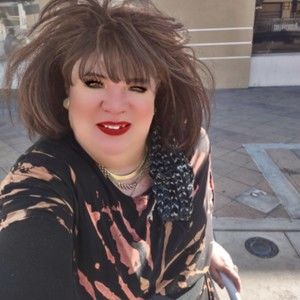 Meet your Posher, Posh